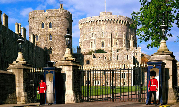 温莎城堡+牛津大学城一日游